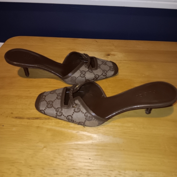 Gucci GG Monogram Kitten Heels Size 34 1/2 - Picture 4 of 5